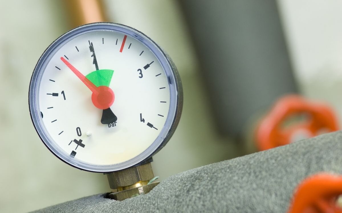 How to read a boiler pressure gauge